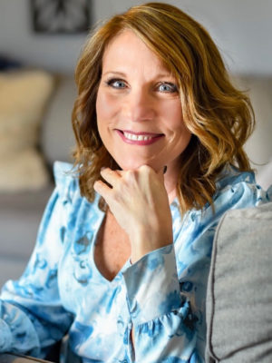 LaurieHeadshot1
